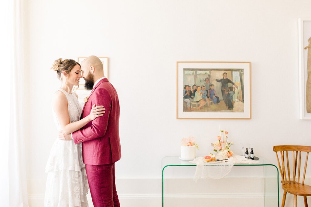 LIVING-CORAL-WEDDING-INSPIRATION